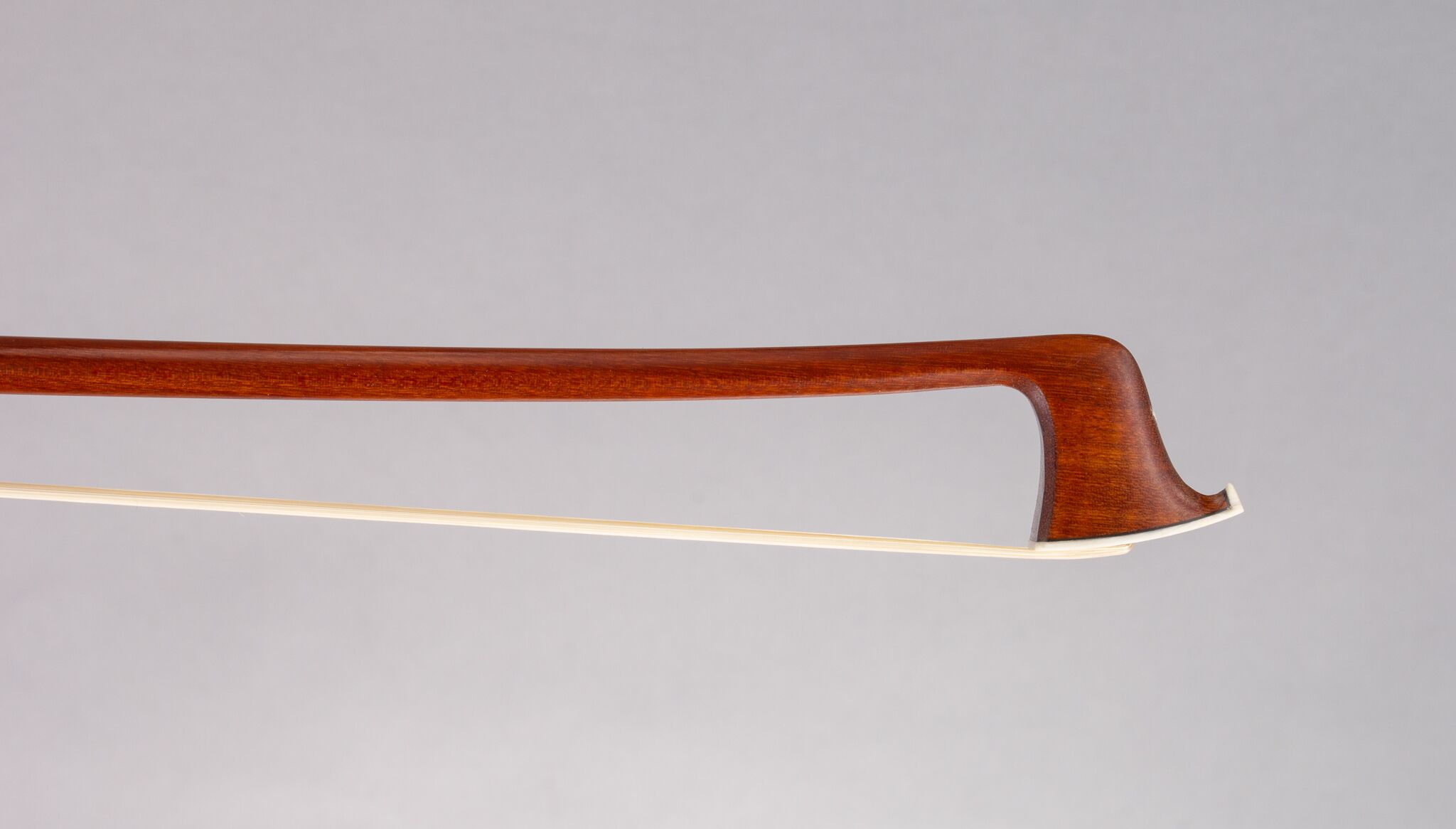charles-bazin-violin-bow-2