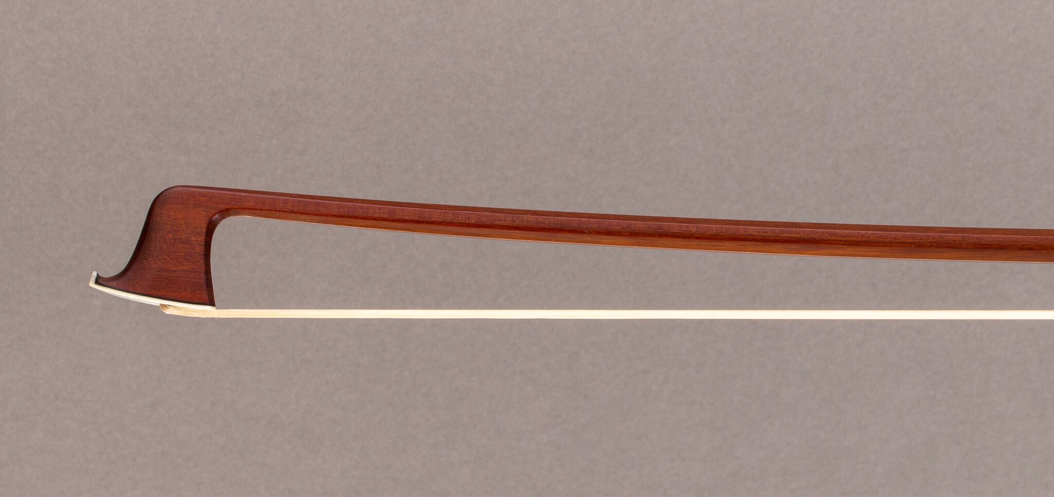ea-ouchard-viola-bow-2