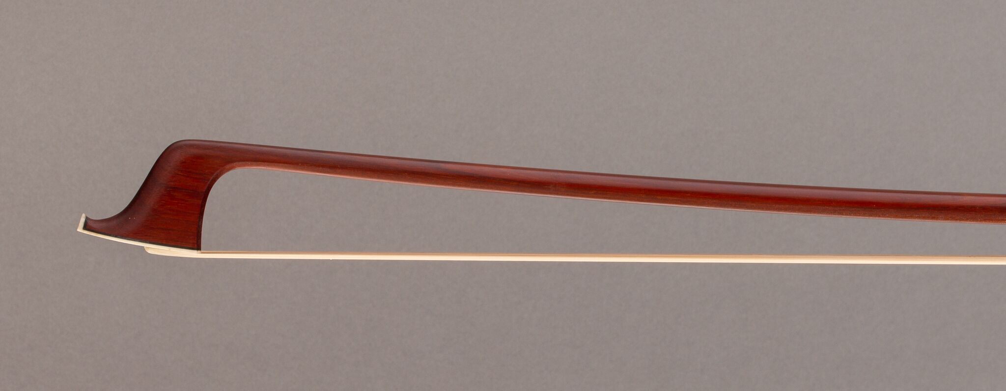 douglas-raguse-cello-bow-1-2