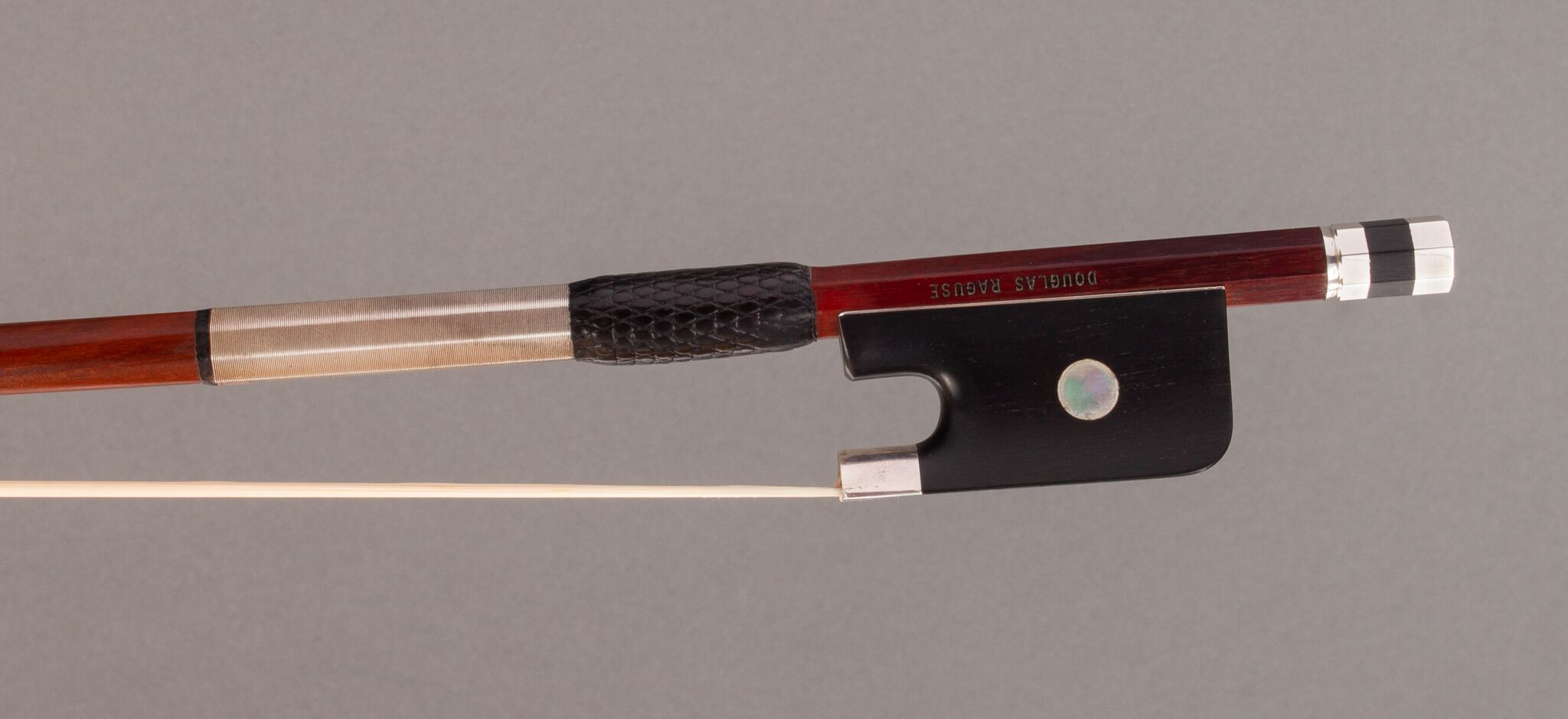 douglas-raguse-cello-bow