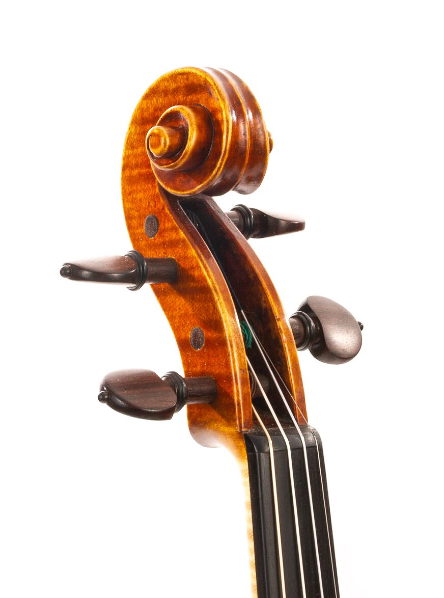 Thomas-Oliver-Croen-Violin-2023-10