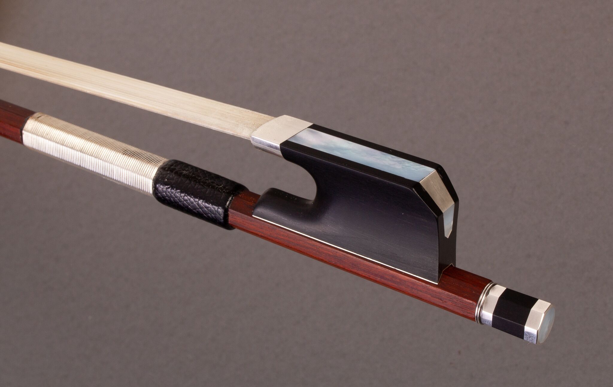 Z Rodrigue bow 12_24-1