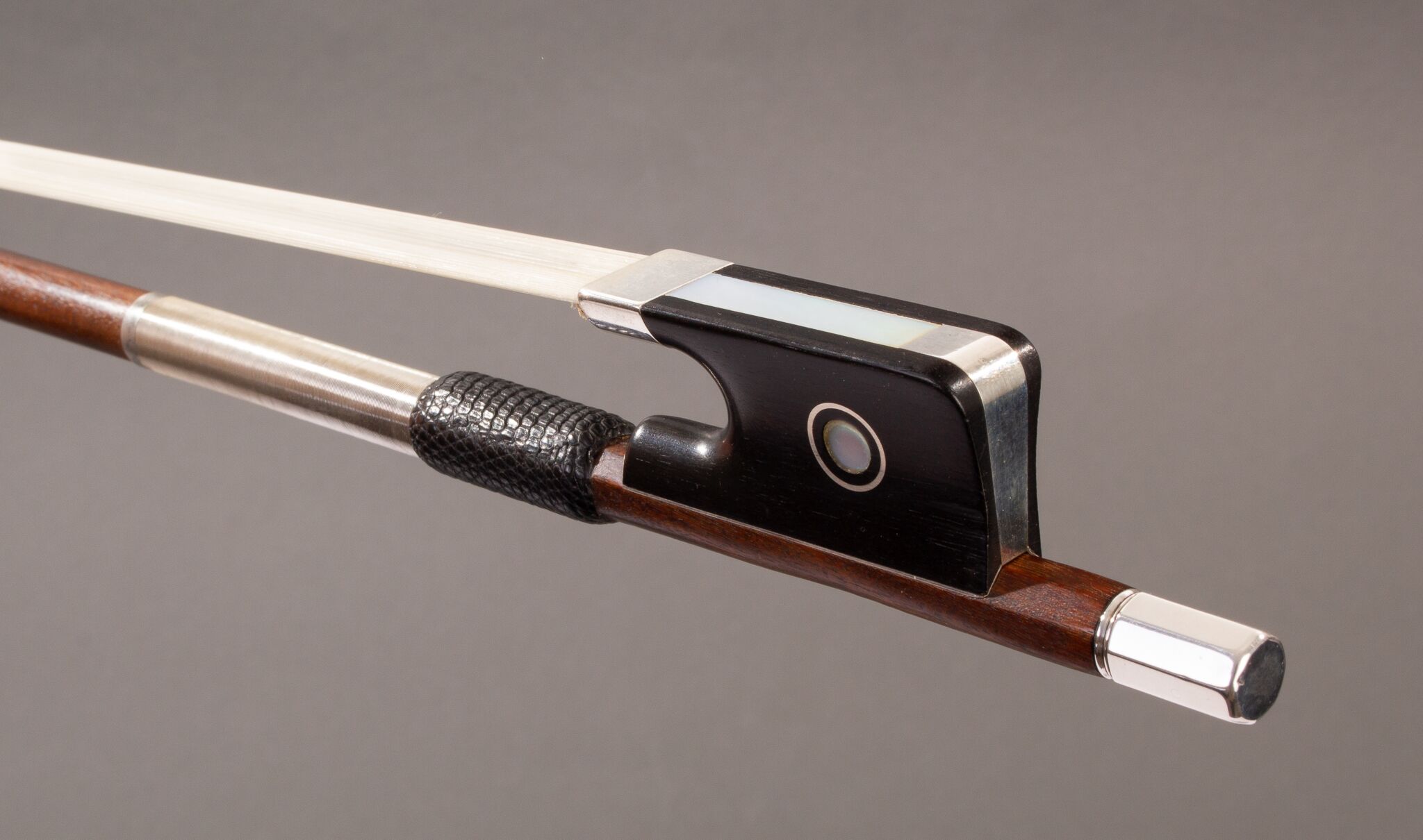 Hill-Silver-Mounted-Cello-Bow-2