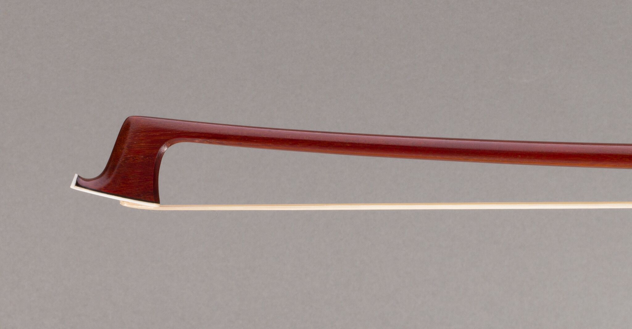 juliano-olivera-nickel-mounted-viola-bow-1