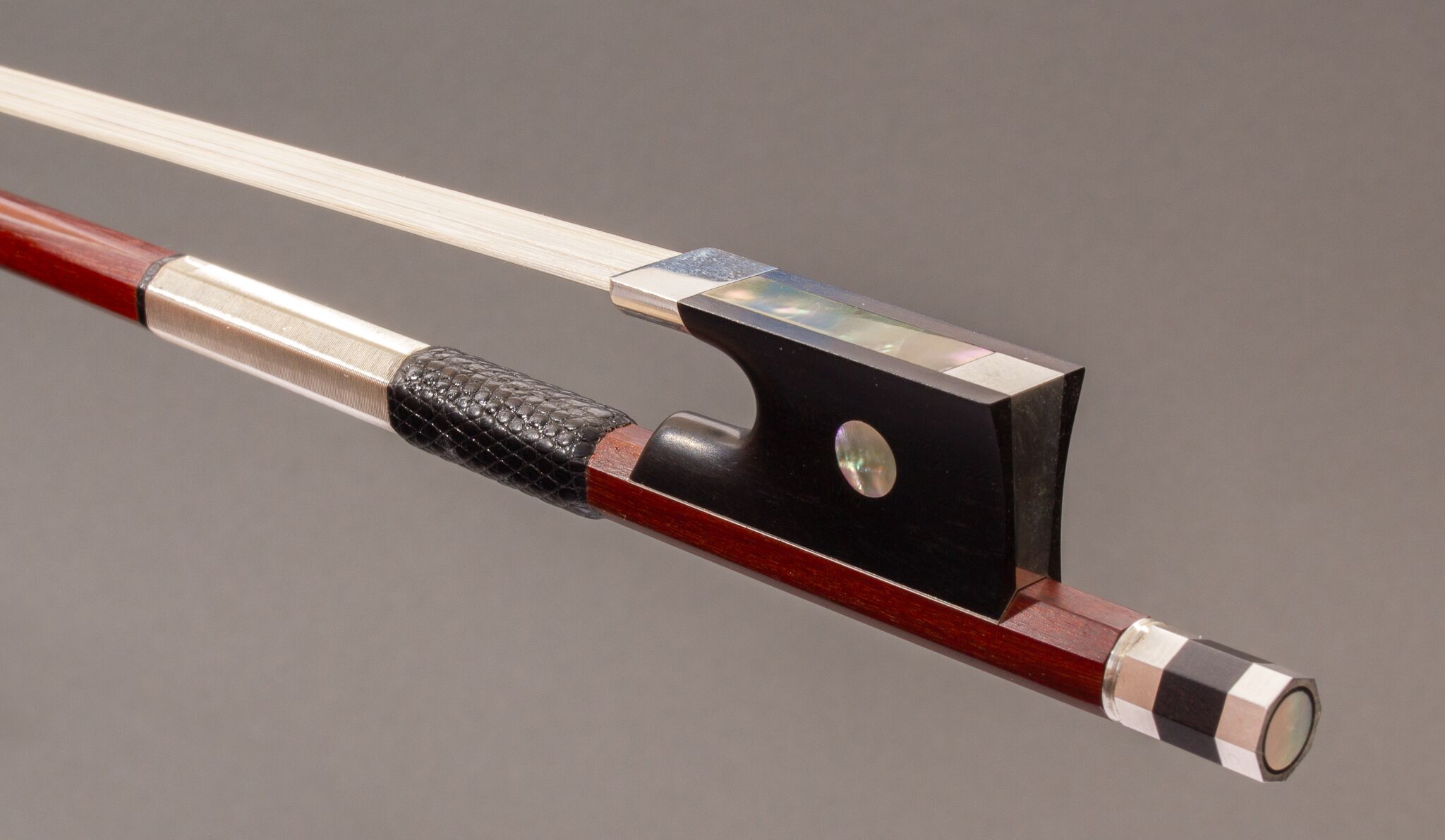 roger-treat-silver-mounted-violin-bow-4