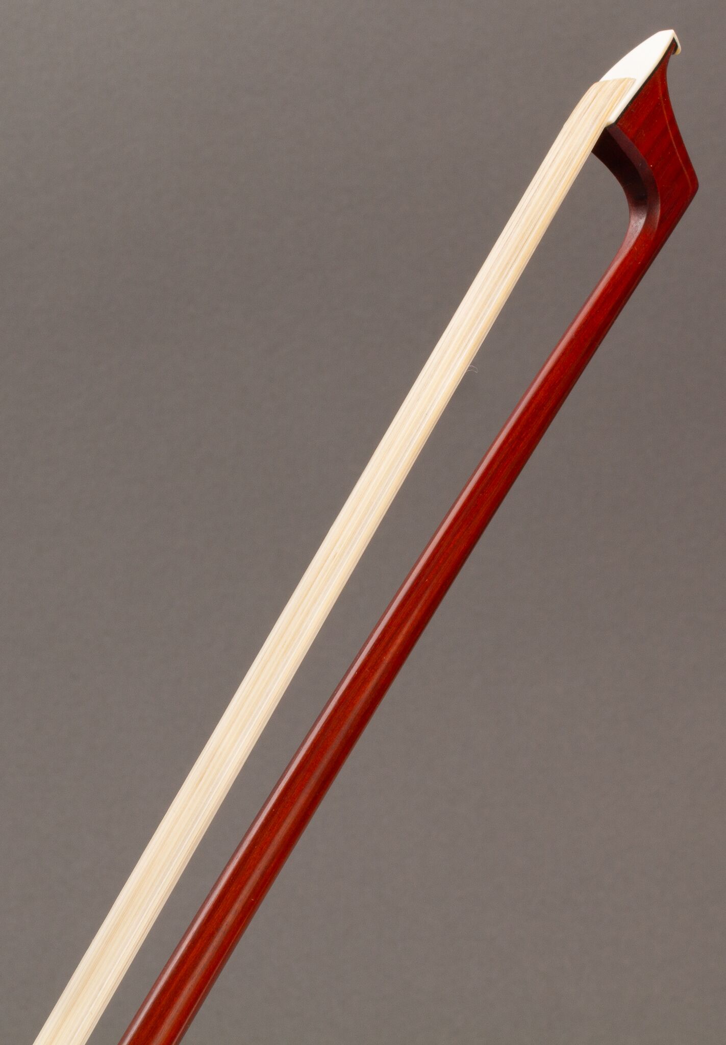 douglas-raguse-silver-mounted-viola-bow-3