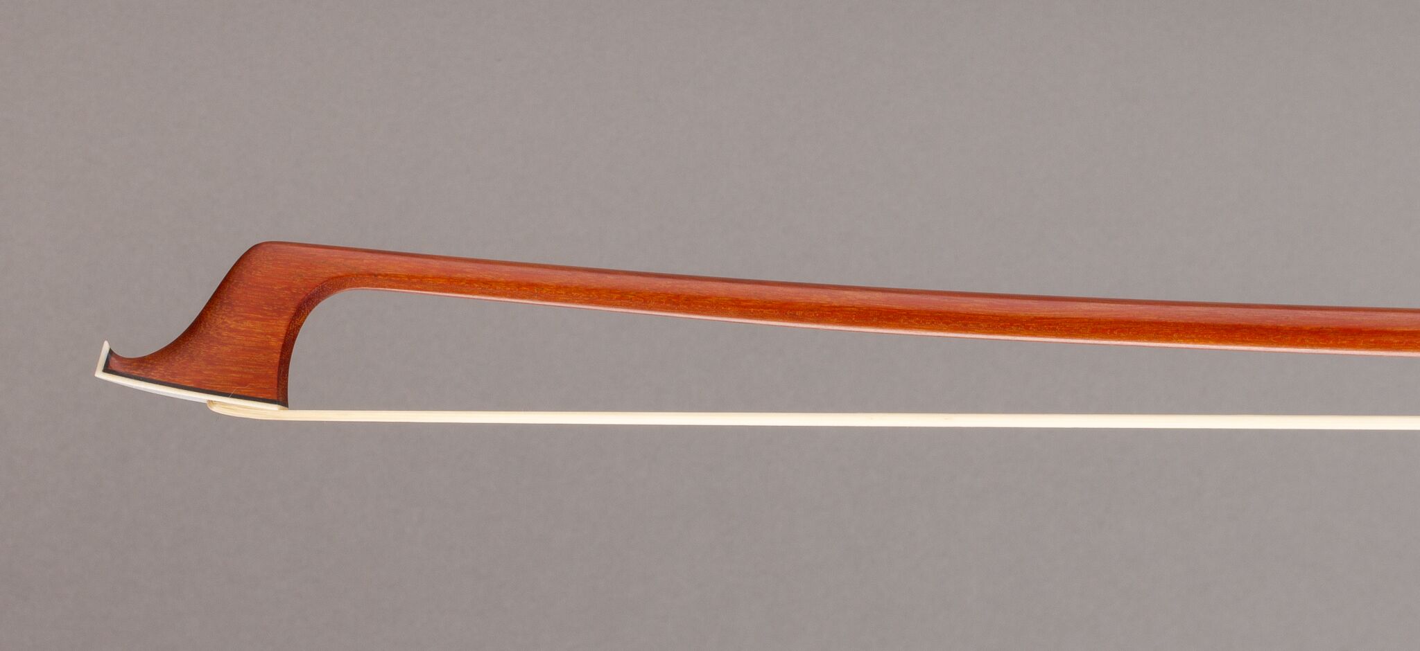 andre-lavoye-silver-mounted-cello-bow-2