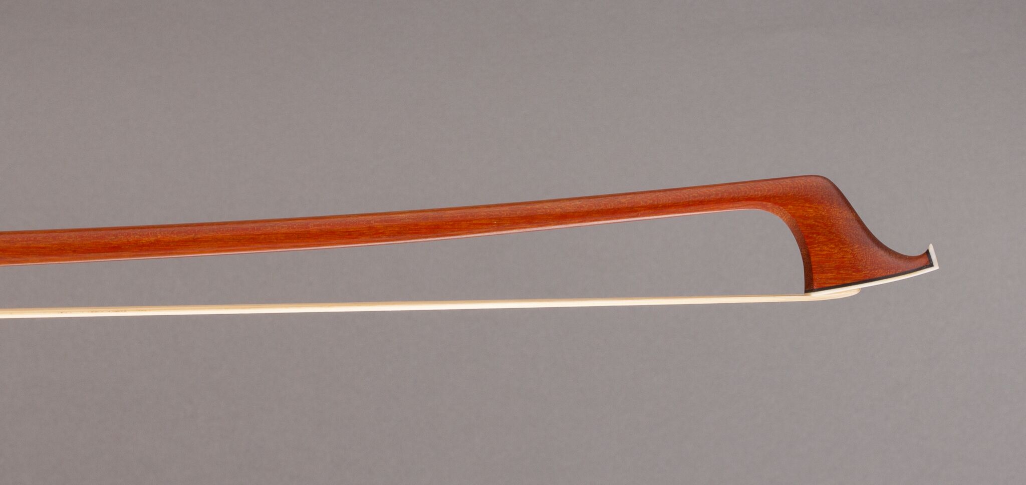 andre-lavoye-silver-mounted-cello-bow-6