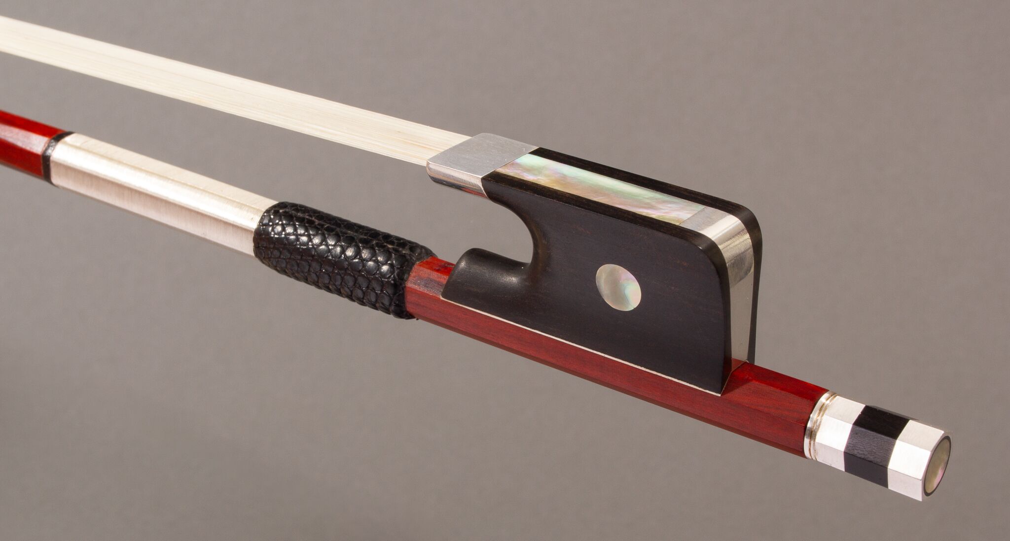 roger-treat-silver-mounted-viola-bow-4